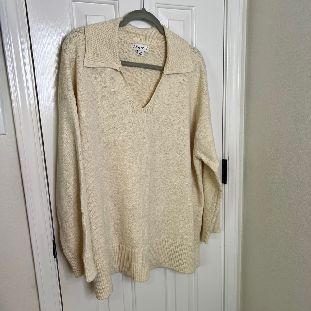 Cream pullover